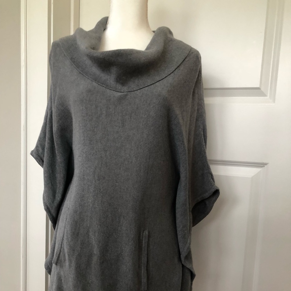 White House Black Market Wrap